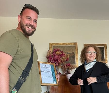 Emocionante reconocimiento a la Olei Modiin por donación a los jaialim del frente de batalla